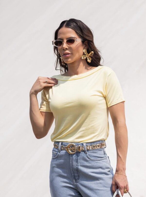 T-SHIRT BÁSICA GOLA V - CORES DIVERSAS - Imagem 24